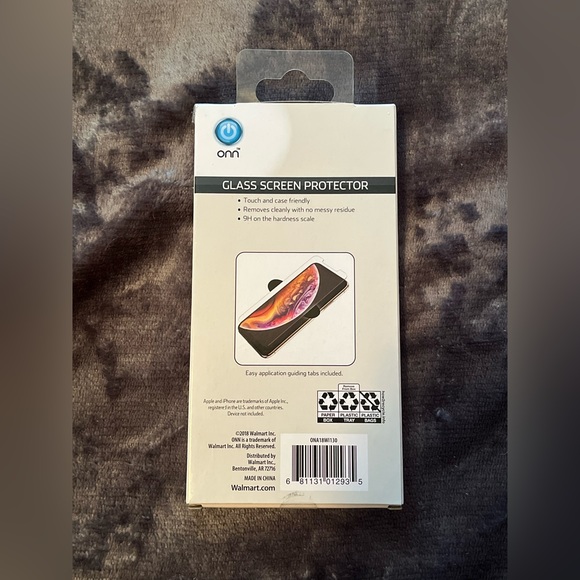 NWOT Glass Screen Protecter For IPhone X/Xs - Picture 2 of 5